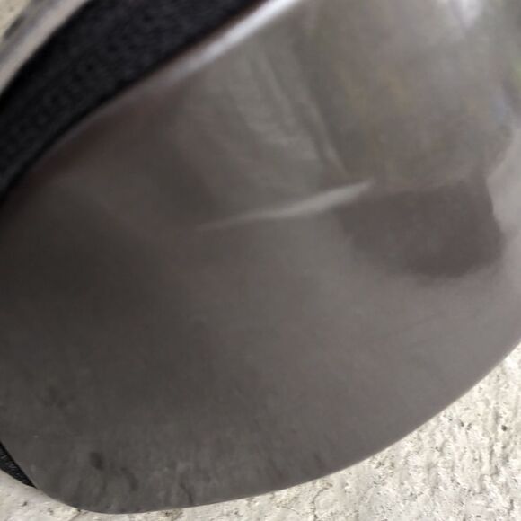 Alexander McQueen case - Picture 5 of 7